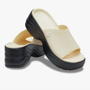 NWT Crocs Women's Skyline Slides, Platform Sandals Color: Vanilla/Black 9W
